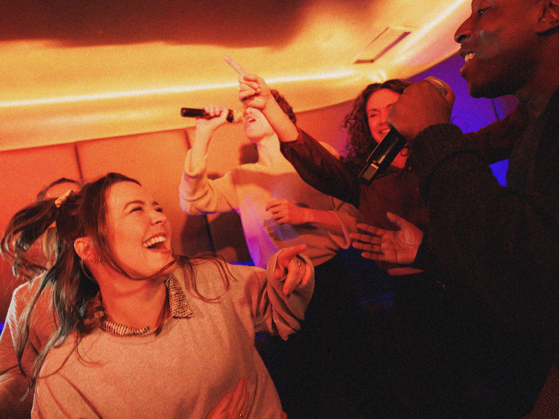 people singing (grained)