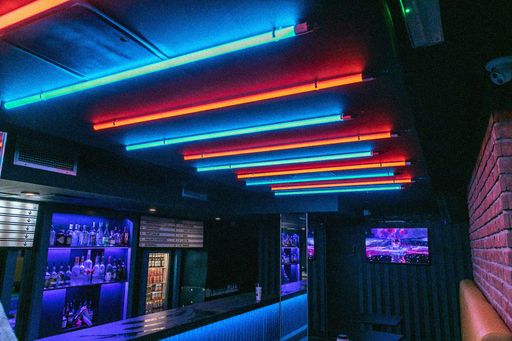 soho bar area 2 (grained)