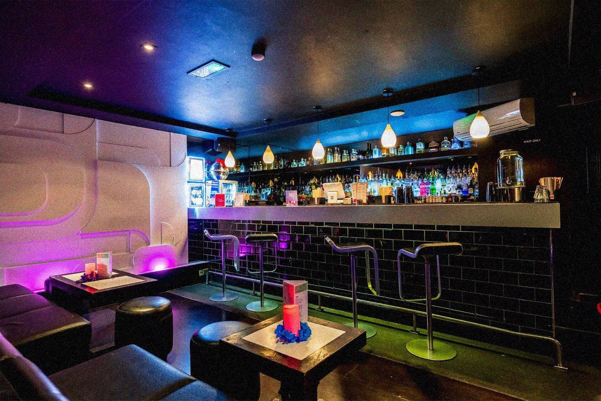 brighton bar area (grained)