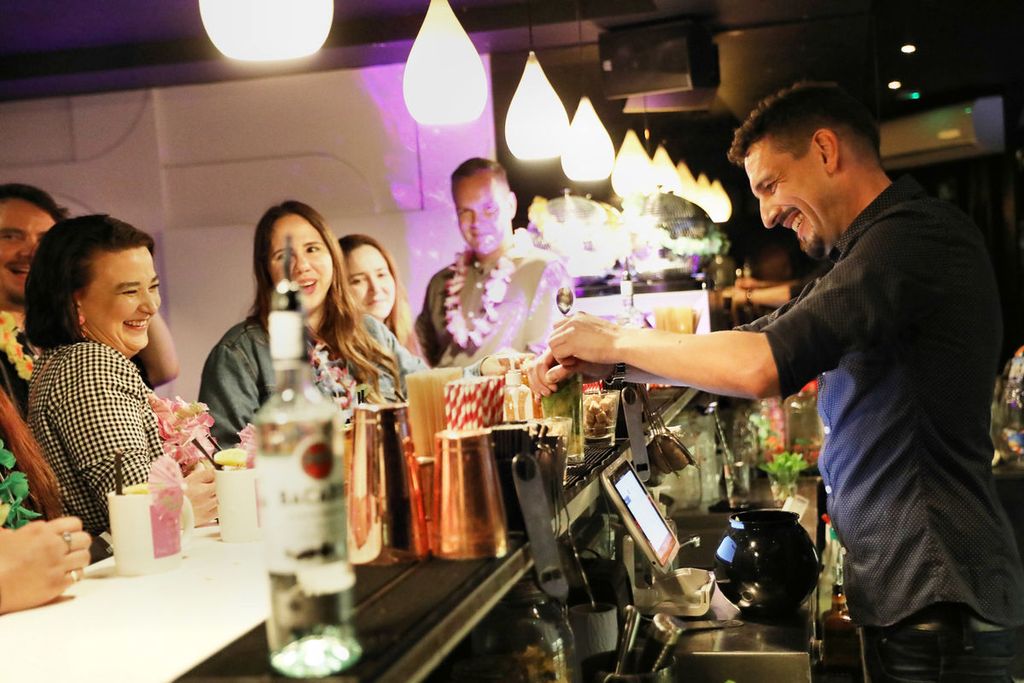 Cocktail Masterclass at Lucky Voice